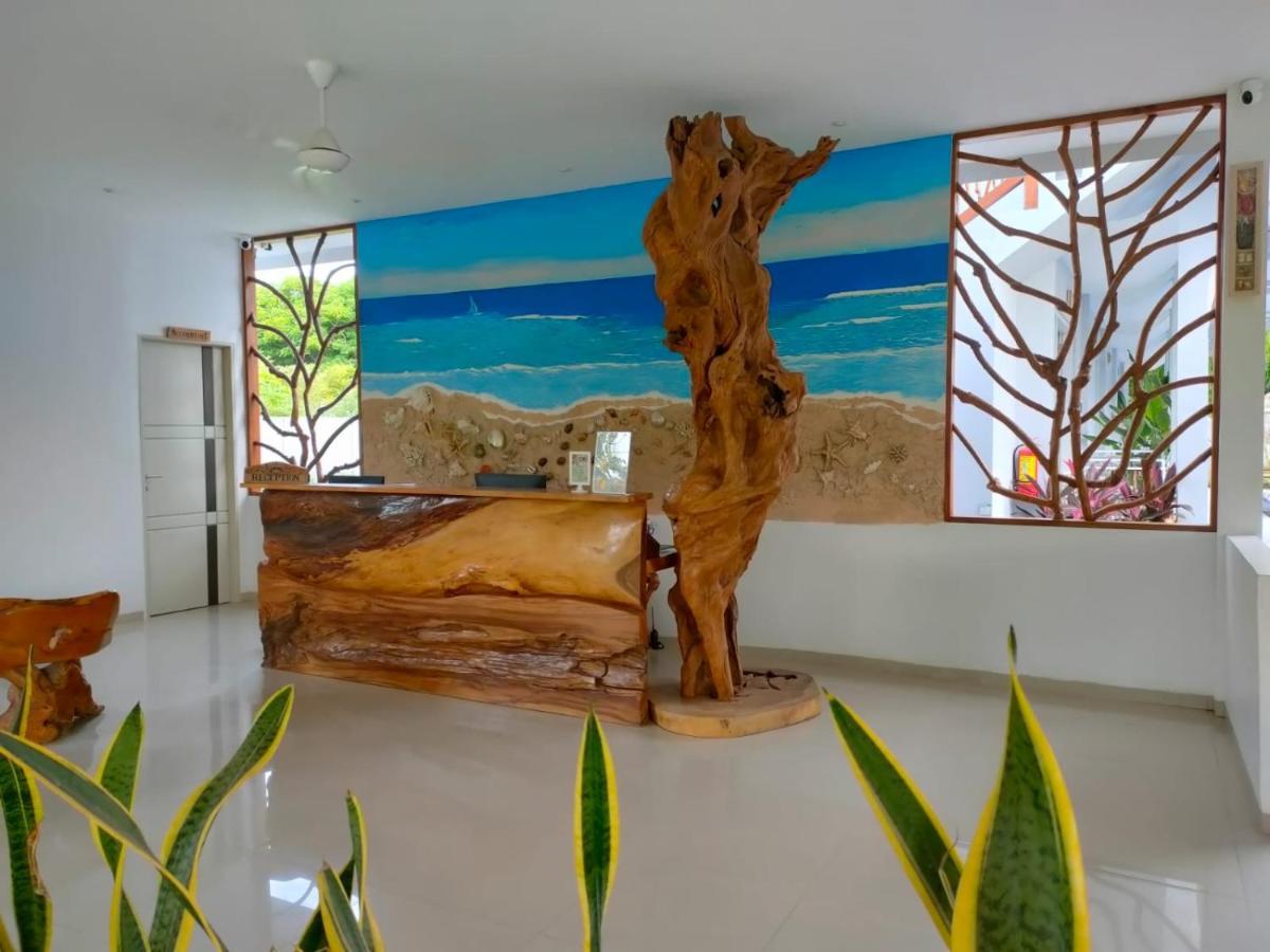 Sea Shell Resort Gili Trawangan Luaran gambar
